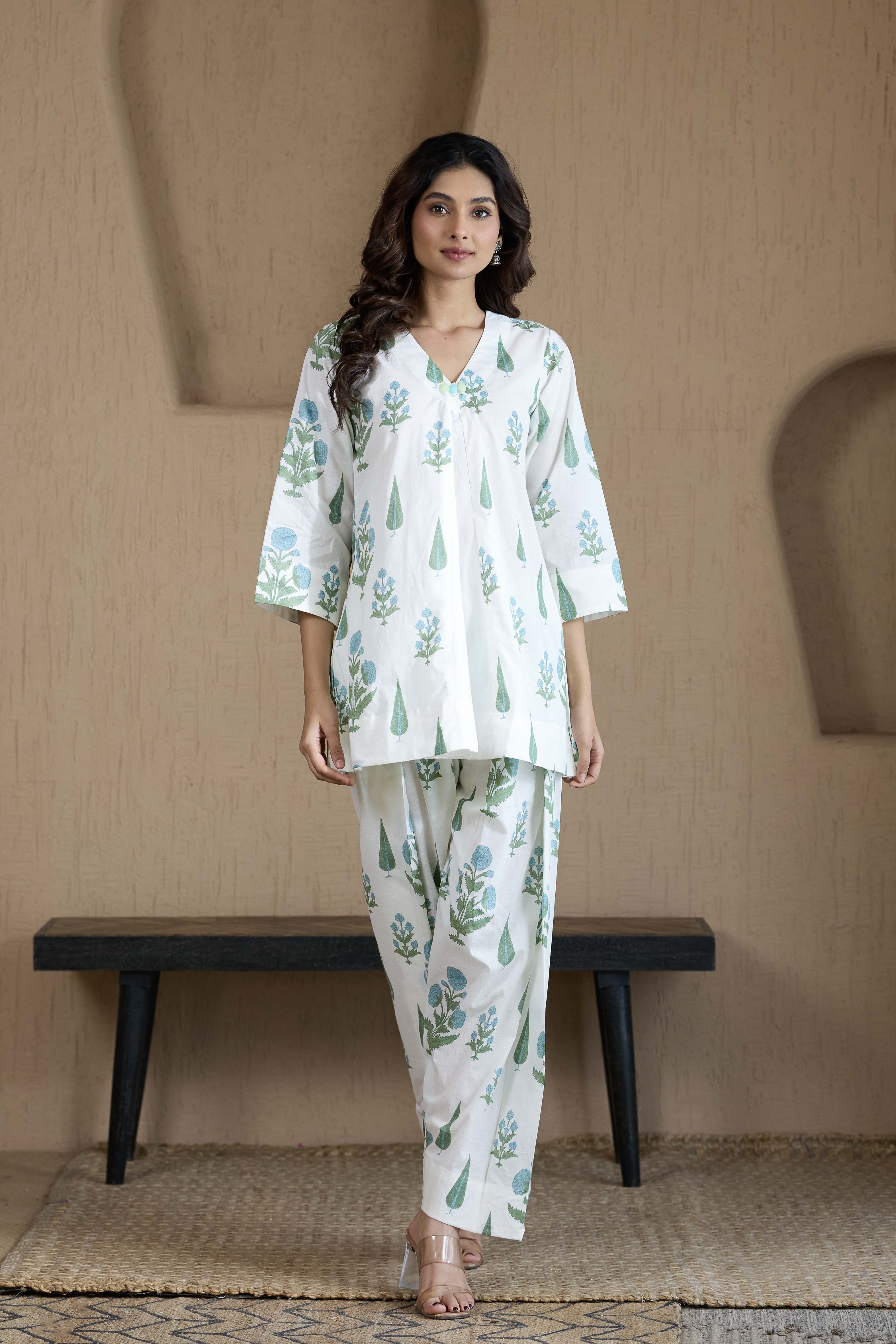 BASIKALI | Gul Farshi - image 2