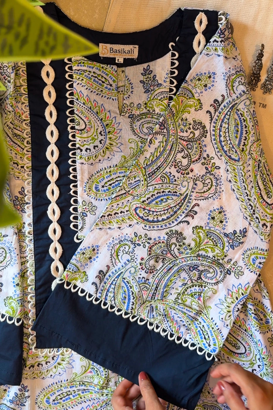BASIKALI | Blue Paisley Farshi Set - image 4